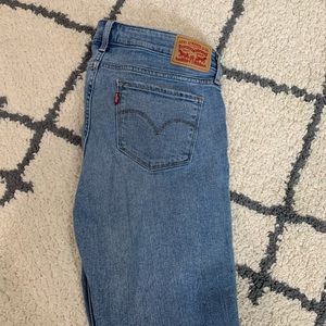 Levi jeans